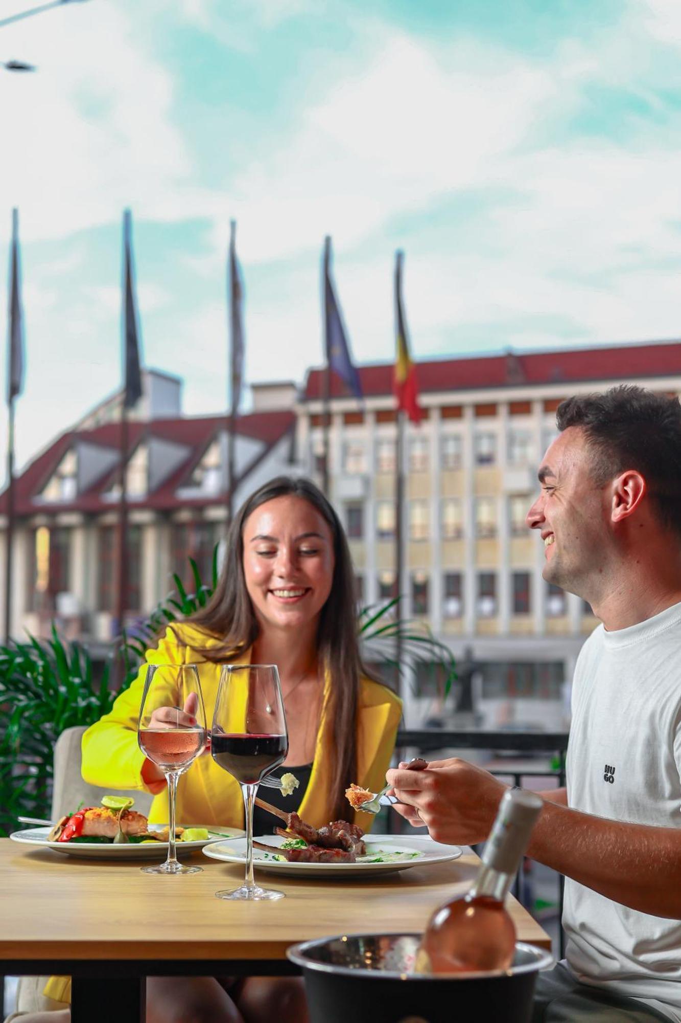 Grand Hotel Coroana Bistrita  Exterior photo